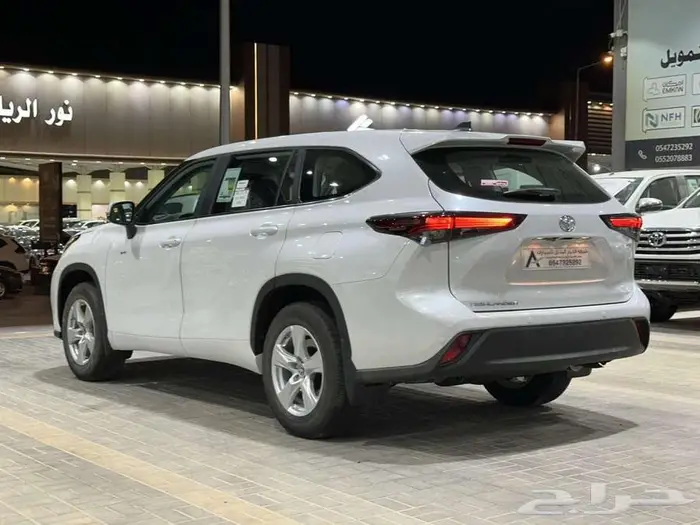 تويوتا هايلاندر LE 4X2 هايبرد 2025 6