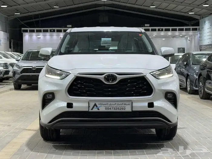 تويوتا هايلاندر LE 4X2 هايبرد 2025 0