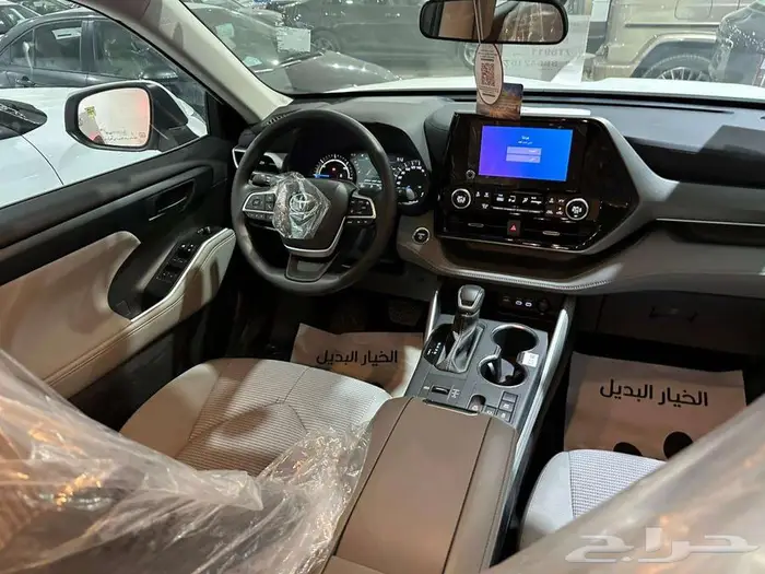 تويوتا هايلاندر LE 4X2 هايبرد 2025 16