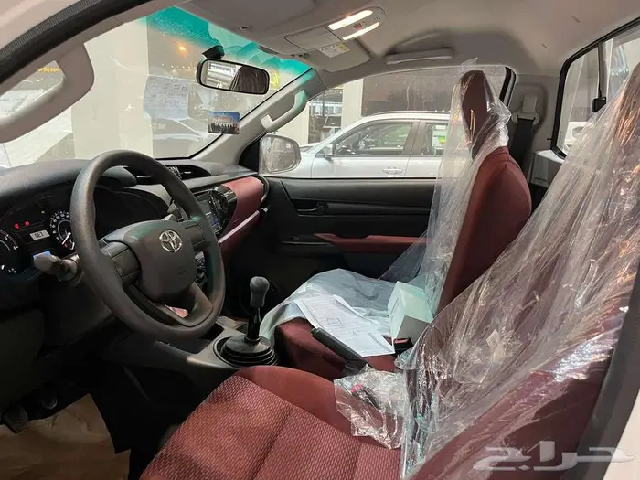 تويوتا هايلكس غمارة ديزل دبل GLX قير عادي 2025 سعودي 5