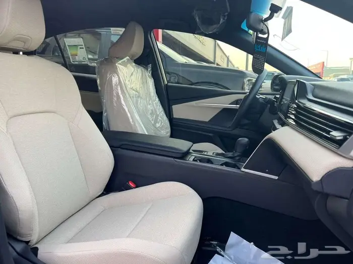 كامري استندر بنزين 2025 عبداللطيف صادر لوحات 12