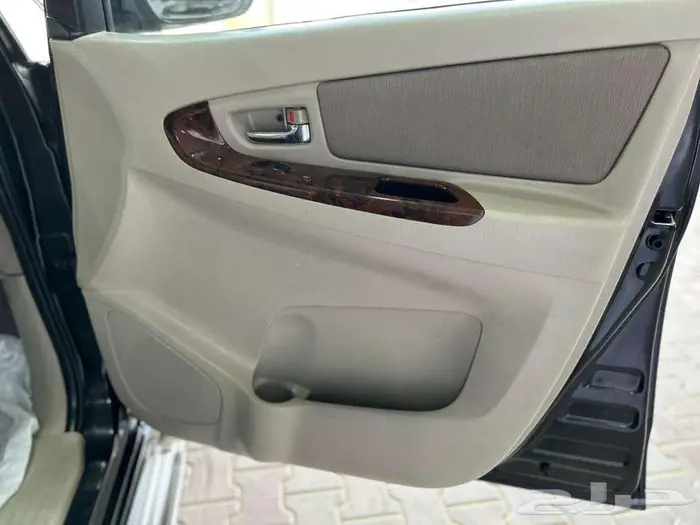 تويوتا انوفا 2013 17