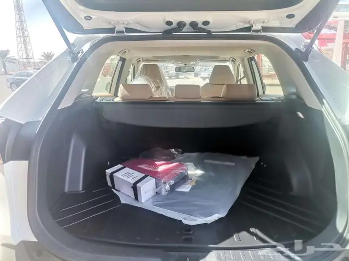 تويوتا راف فور دبل فتحة و بدون فتحة 2025 3