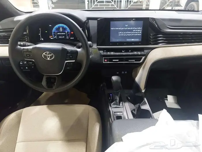 تويوتا كامري E بنزين جنوط 2025- سعودي 5