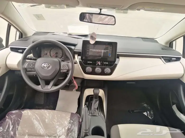 كرولا ستاندر 2.0 طيس 2025 ( ابيض - فضي ) 4