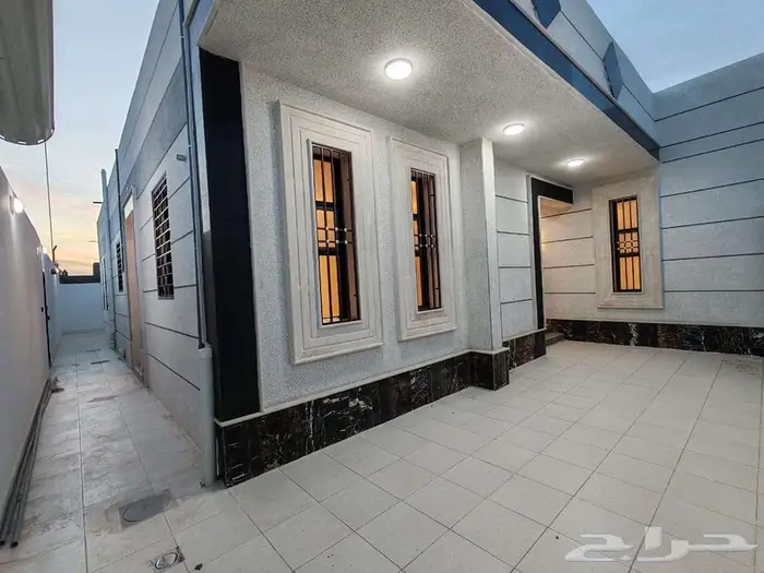 متوفر أدوار نص ارض منفصله 4