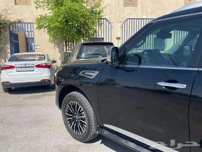 نيسان باترول بلاتينويوم 2023 ماشي 60 الف 2