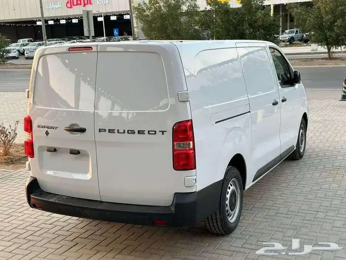 بيجو اكسبيرت فان بضاعه ديزل 2025 كاش واقساط 10