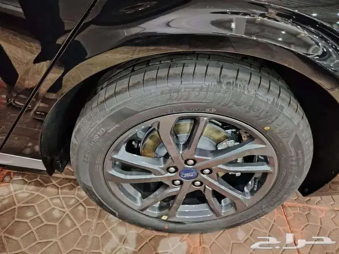 فورد تورس ترند موديل 26 16