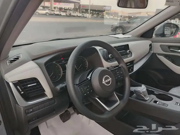 نيسان اكس تريل استندر 5 مقاعد 2026 بدون دبل 7