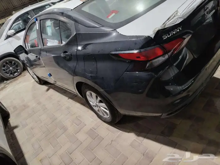 نيسان صني الشكل الجديد 2024 فضي ورمادي وأسود 1