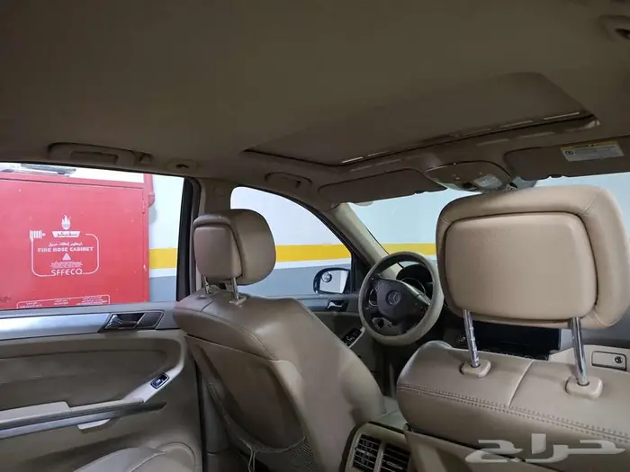 مرسيدس جيب رياضي جفالي ML63 AMG 2006 28