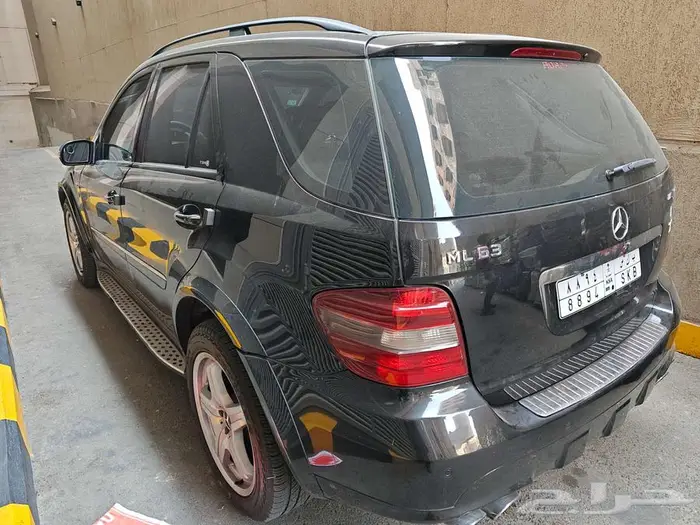 مرسيدس جيب رياضي جفالي ML63 AMG 2006 37