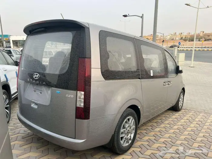 هيونداي ستاريا 11 راكب ديزل 2025 لمبيعات المعارض والجملة 8