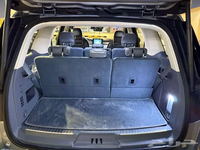 Lincoln Navigator Presidential 12