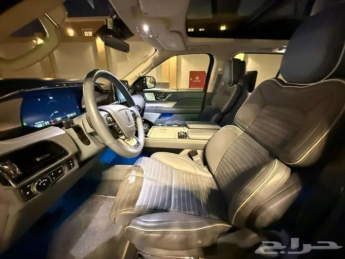 Lincoln Navigator Presidential 21