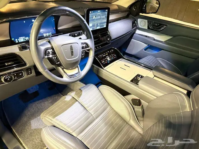 Lincoln Navigator Presidential 23