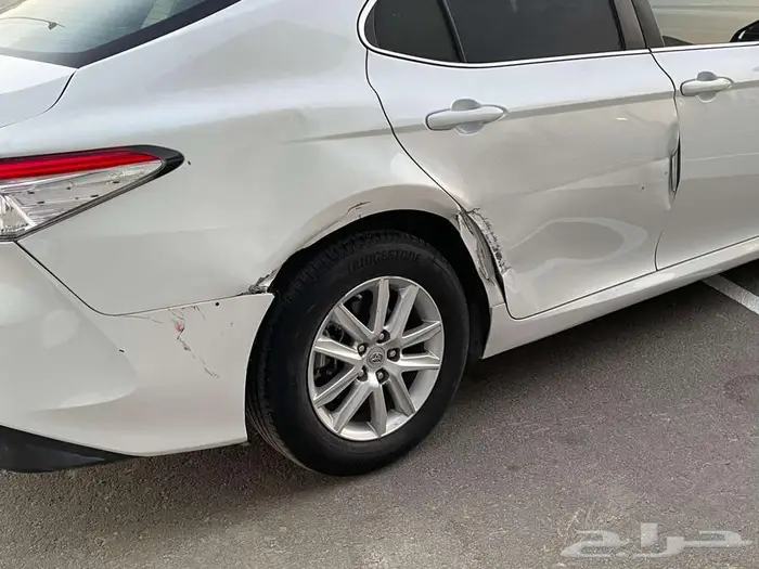 تويوتا كامري أبيض هايبرد 2019 7