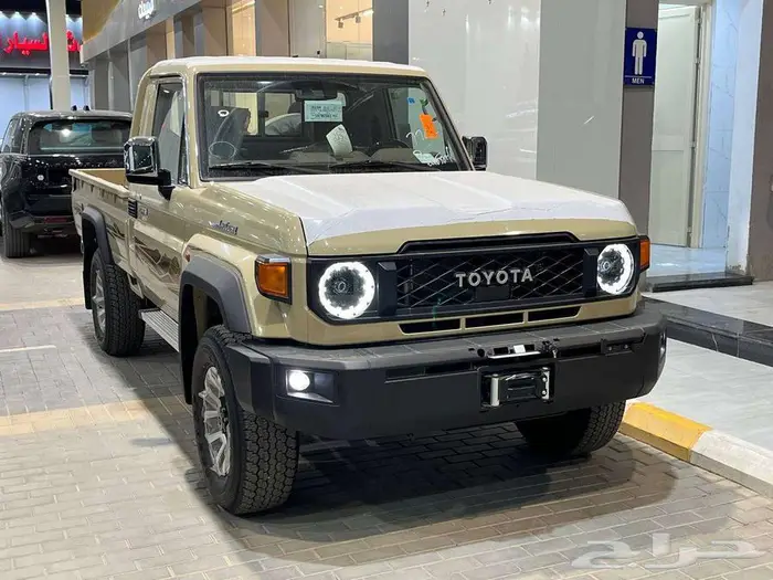 تويوتا شاص رفرف ونش جير اتوماتيك بنزين م 2025 فل كامل 0