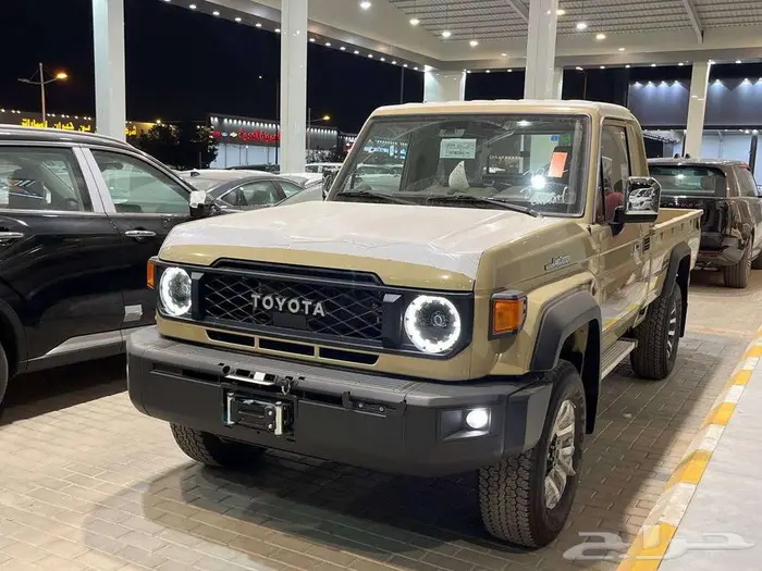 تويوتا شاص رفرف ونش جير اتوماتيك بنزين م 2025 فل كامل 3