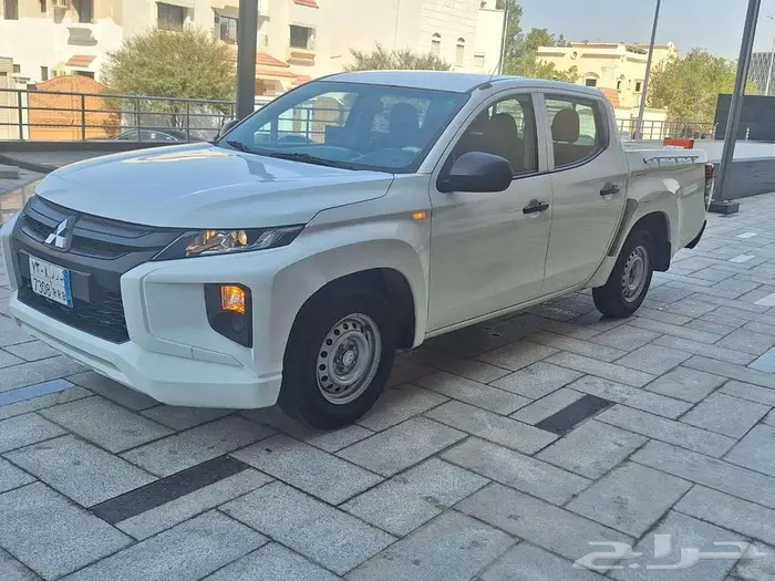 ميتسوبيشيL200 الموديل 2020 1