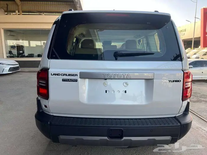 تويوتا برادو TXL 3 بنزين 2025 متاح اقساط و كاش 3