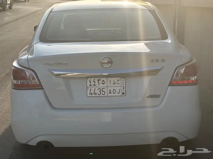 اللتيما 2013 نظيفه جدا 1