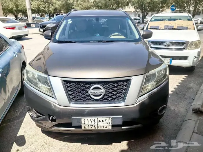 للبيع نيسان باثفايندر SV موديل 2016 بحالة ممتازة 7