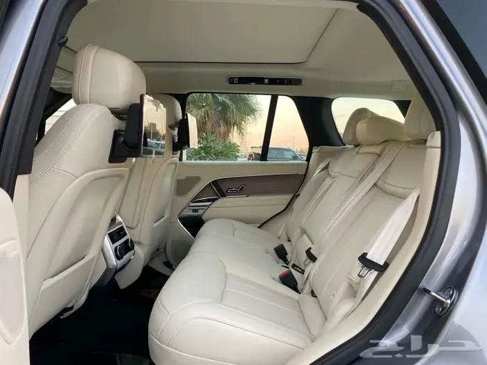 رانج روفر HSE فل 6 سلندر 2025 عرض خاص وحصري مع صيانة مجانية 5