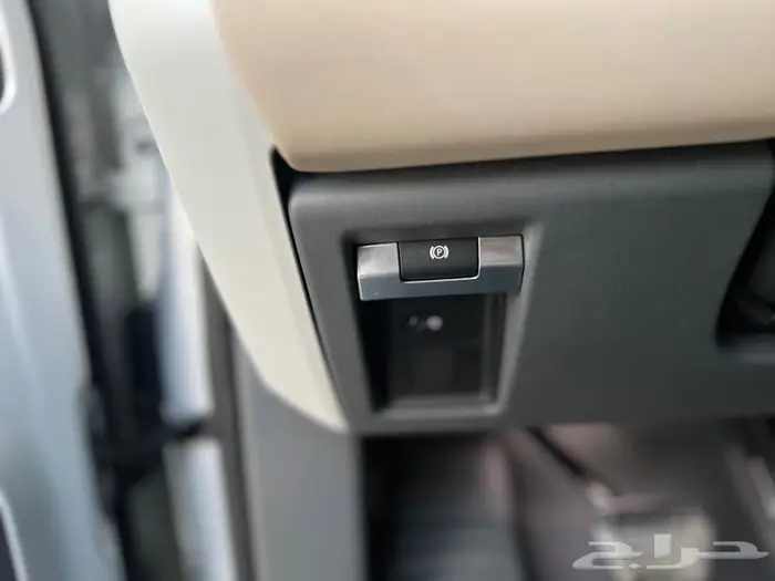 ديفندر 2021 مخزن بحالة الوكالة 90 32