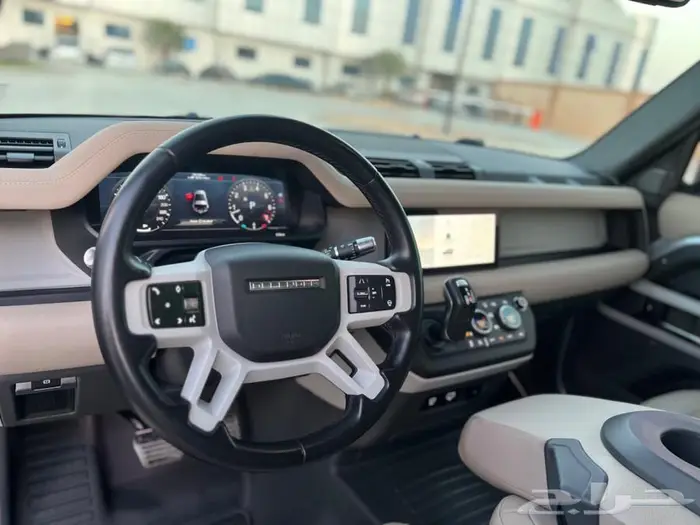 ديفندر 2021 مخزن بحالة الوكالة 90 33