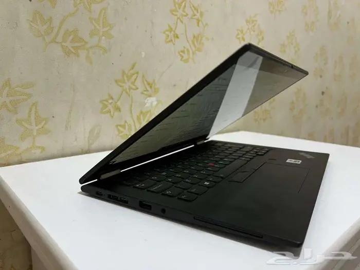 Lenovo Touchscreen 360  16GB RAM 512GB SSD  i5 10th Gen 8