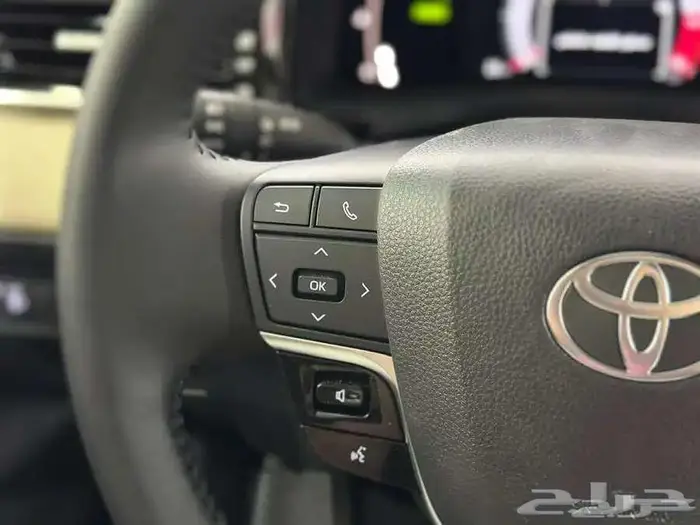 تويوتا كامرى le هايبرد موديل 2025 8