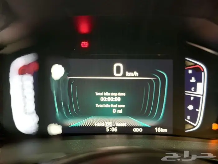 اوربان فل ابيض سقف اسود بنزين 2026 8