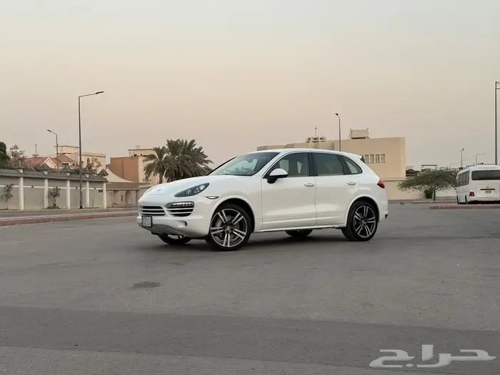 بورش كايين 13 V8 1