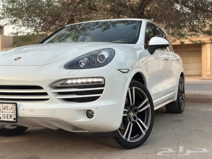 بورش كايين 13 V8 3