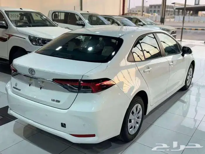 تويوتا كورولا ستاندر 1.6 بريمي 2025 4