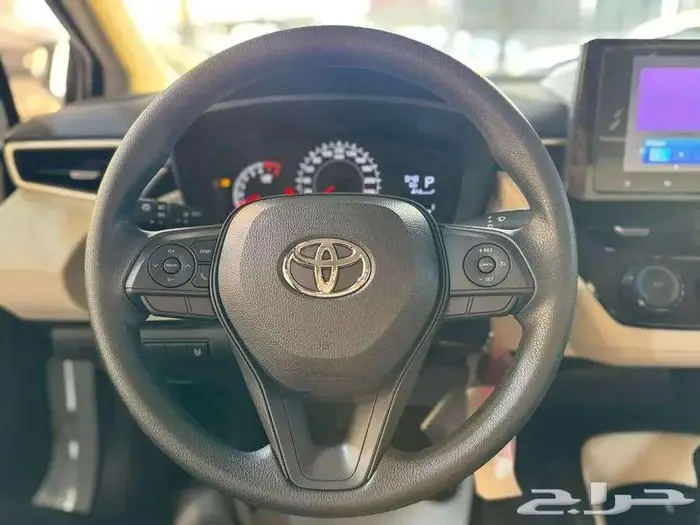 تويوتا كورولا ستاندر 1.6 بريمي 2025 14