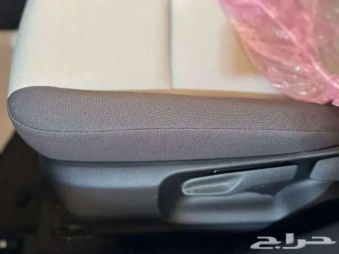 تويوتا كورولا ستاندر 1.6 بريمي 2025 18