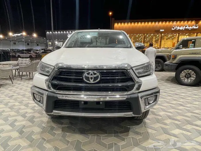 هايلوكس S- GLX بريمي بنزين 2.7 فل كامل 2025 2