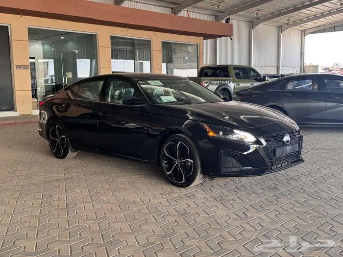 نيسان التيما SR موديل 2023 1