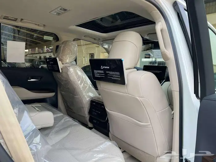 لاندكروزر GXR4 بنزين 2025 6