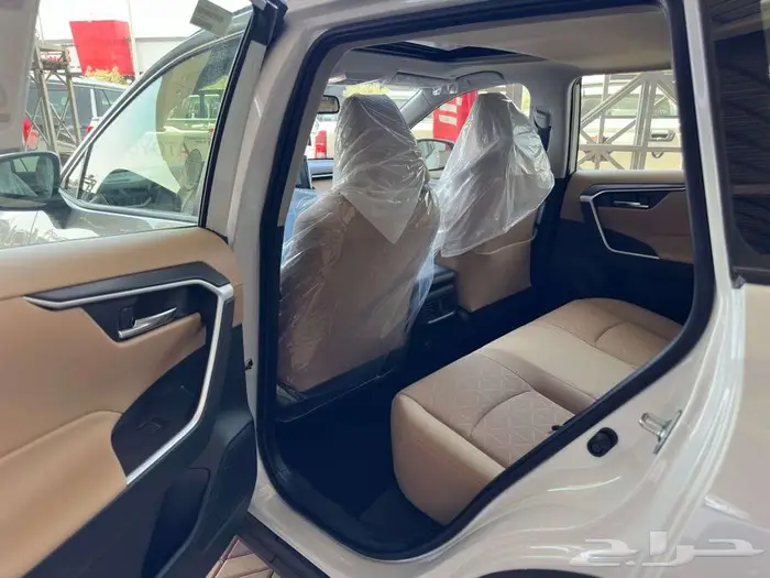 تويوتا راف فور XLE بصمه فتحه شنطه كهرباء 2025 7