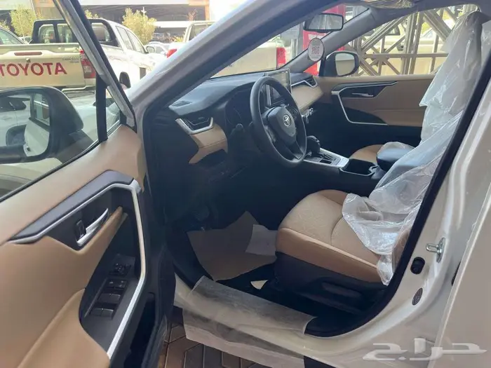 تويوتا راف فور XLE بصمه فتحه شنطه كهرباء 2025 6