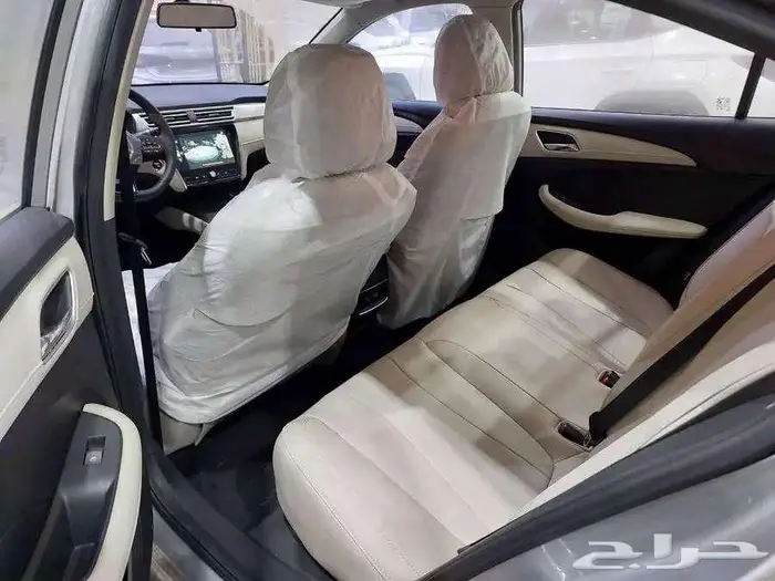 ام جي 5 ستاندر الشكل القديم 2025 7