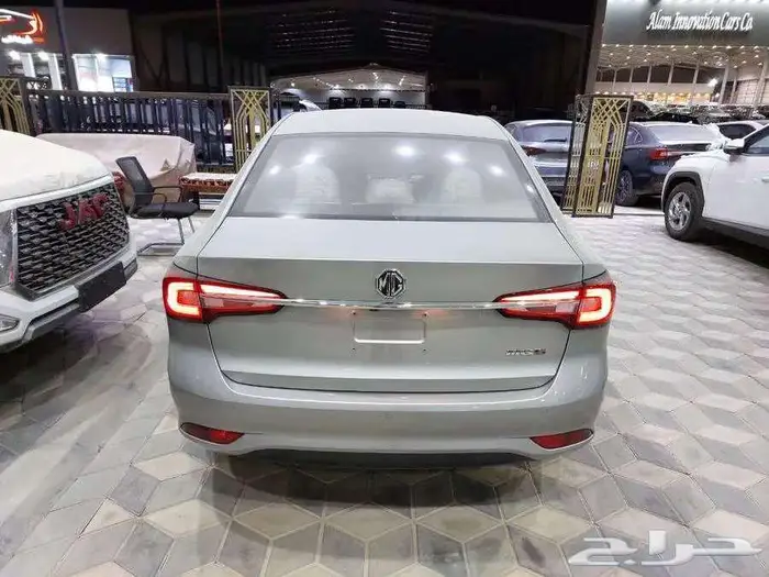 ام جي 5 ستاندر الشكل القديم 2025 3