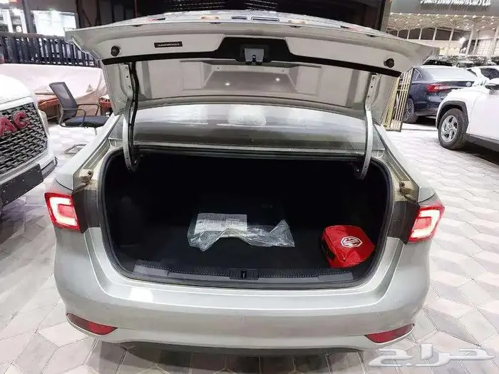 ام جي 5 ستاندر الشكل القديم 2025 4