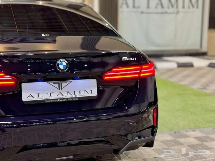 M KIT - BMW 520i 2024(كاش - تمويل جميع البنوك) 8