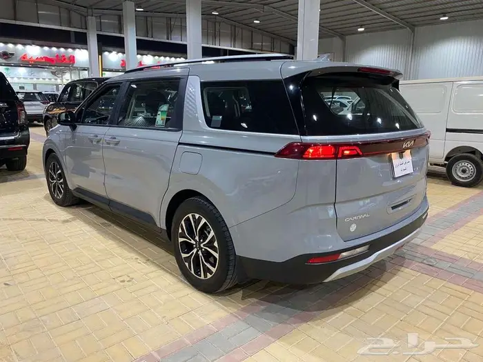 كيا كرنفال 2023 عدد محدود ( كاش واقساط) 3