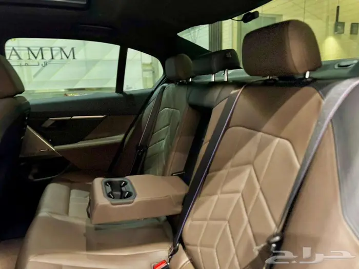 BMW 520 I M KIT 2024 (كاش - تمويل) 30